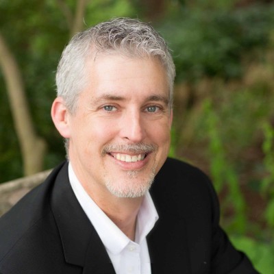 Headshot of David Logan from Aruba Networks Healthcare